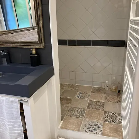 La Berge Du Clain - Joli A * Poitiers